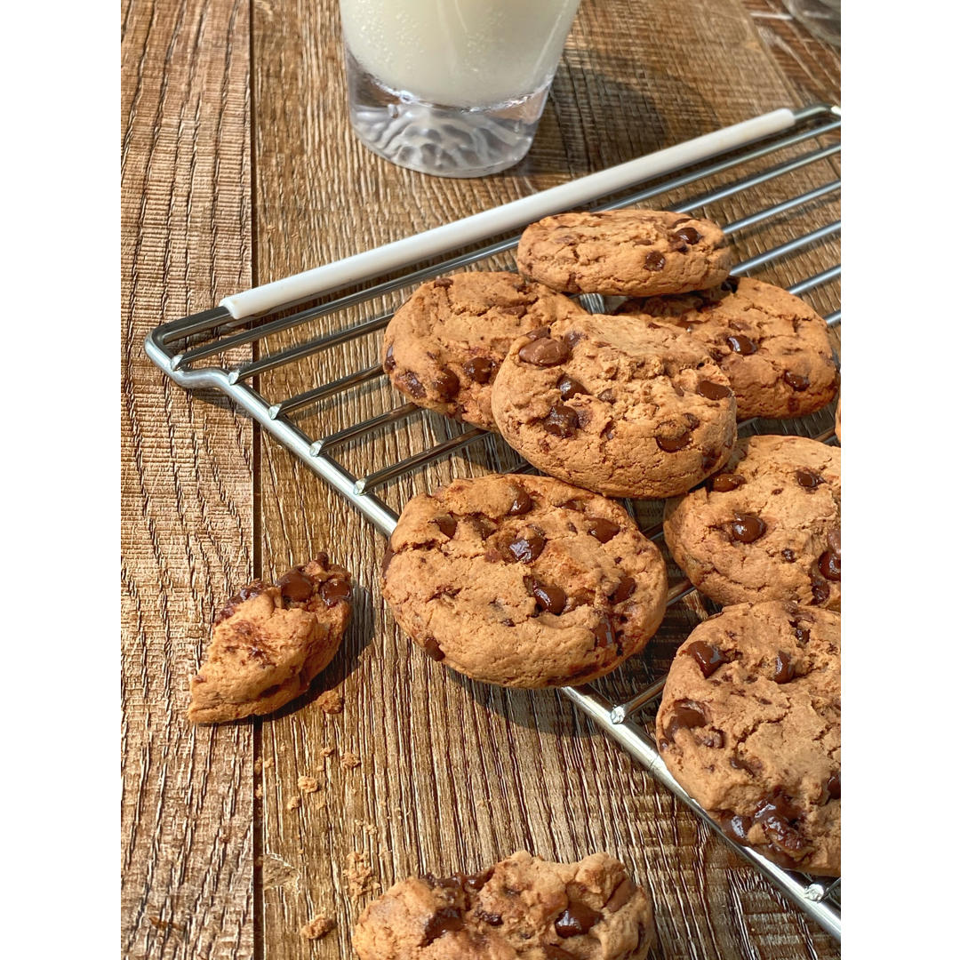 5C超扁平大COOKIE--Chewy Crunchy Chocolate Chip Cookies