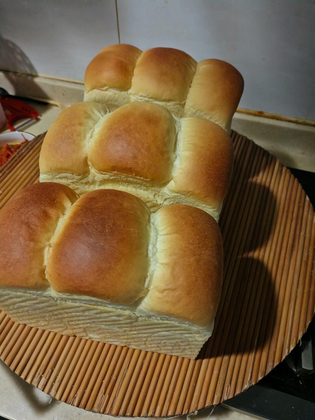 奶香纯粹的重料淡奶油吐司