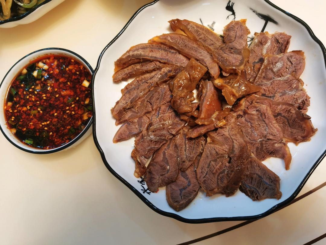 卤牛肉