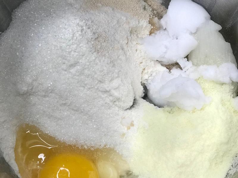 纯奶手撕吐司的做法 步骤1