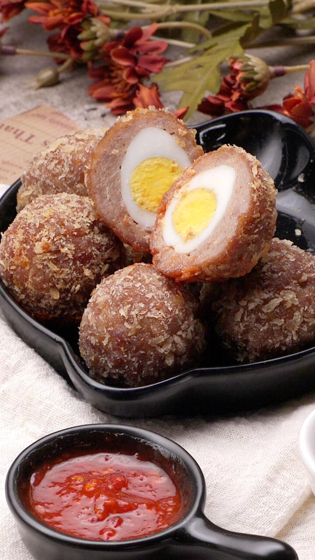 香炸鹌鹑蛋肉丸子（迷你版狮子头）的做法