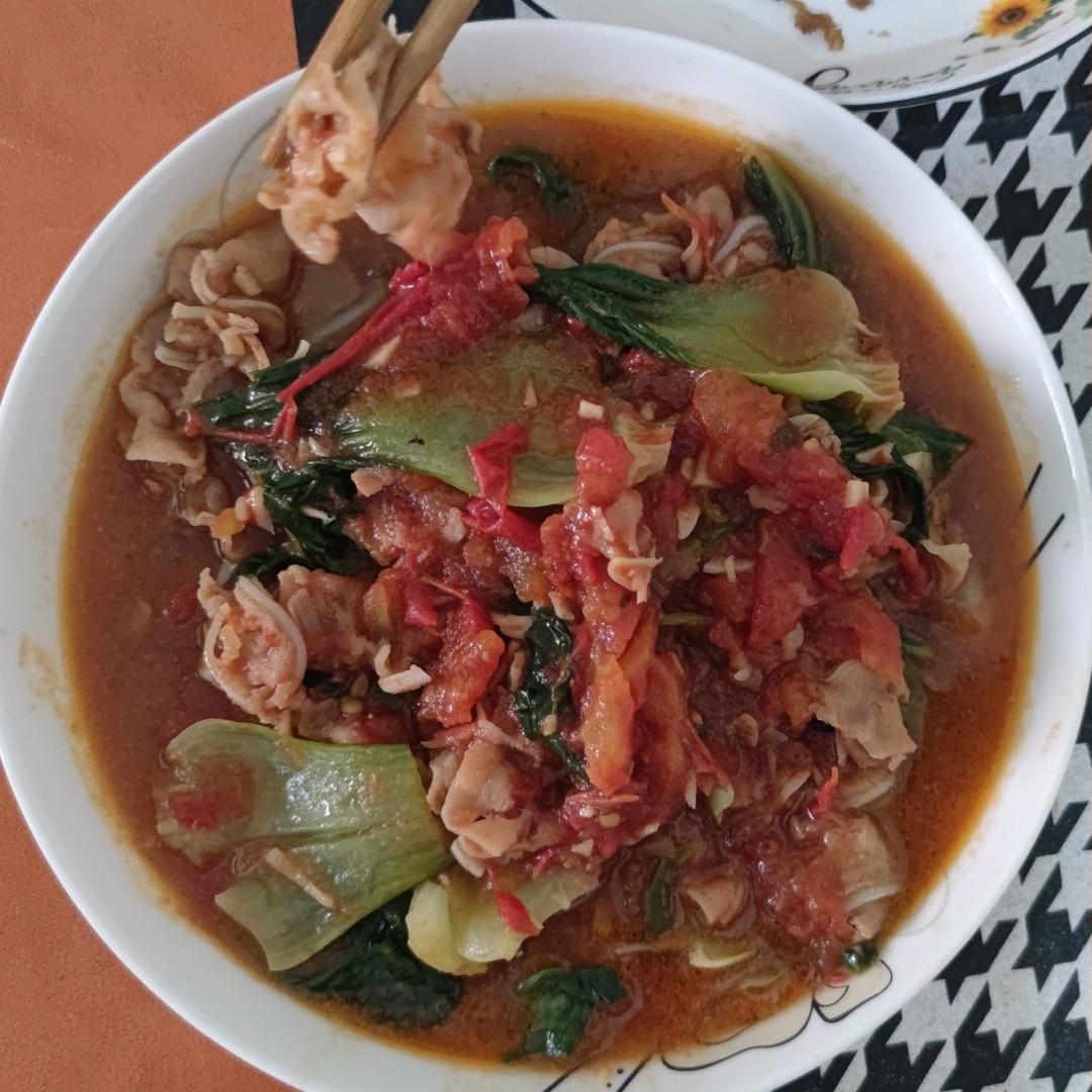 番茄羊肉卷煲