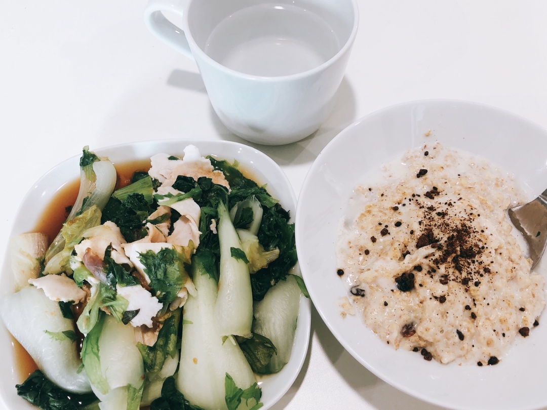 葡萄干肉桂早餐燕麦粥丨健康·三餐