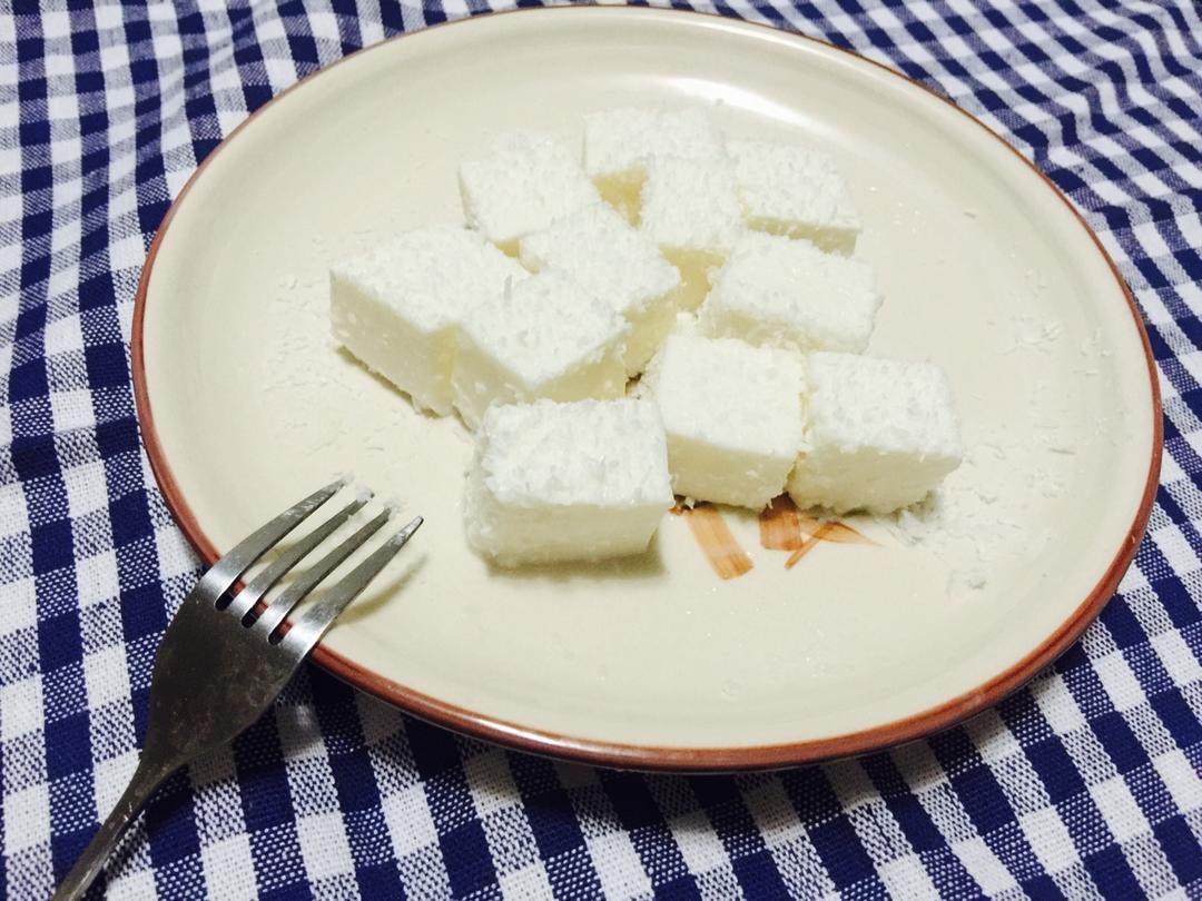 [无奶油]椰奶冻/椰丝小方