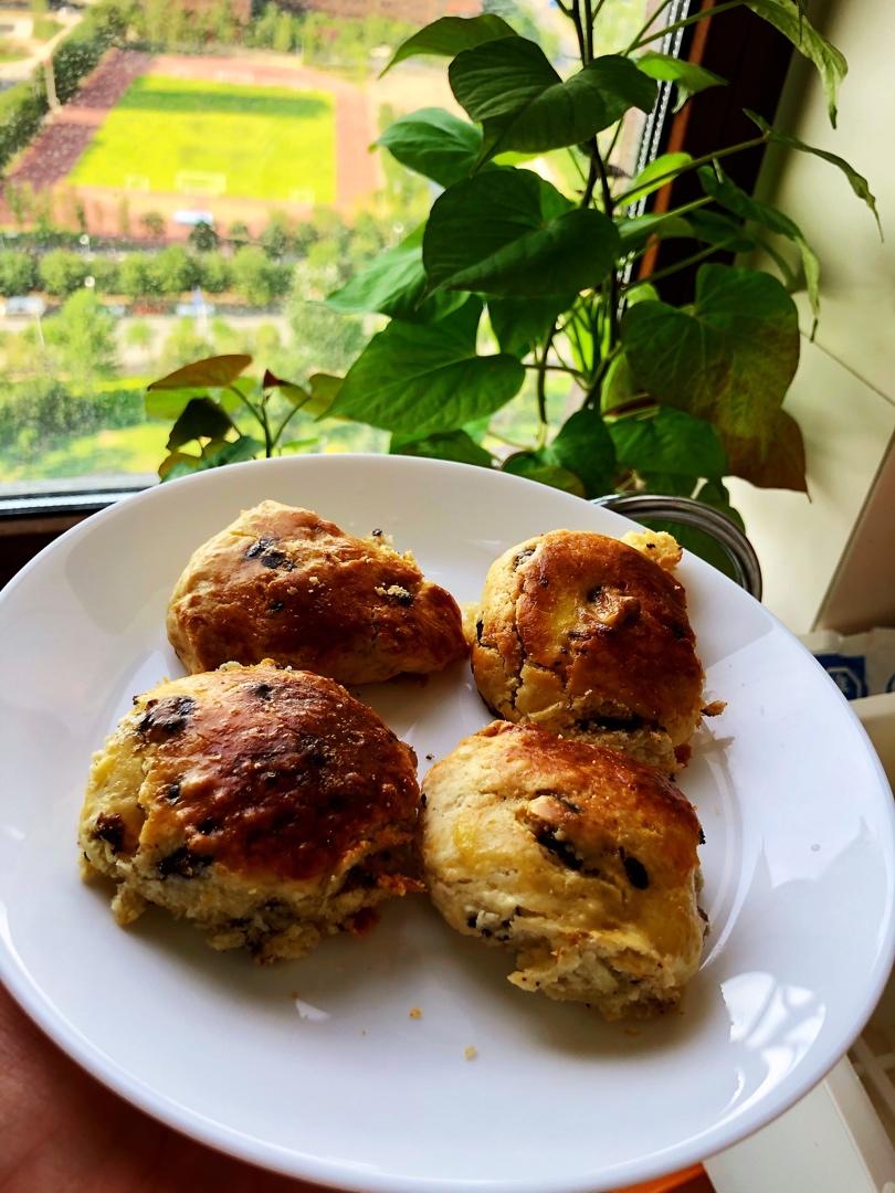超级松软完美裂纹的司康-English scones