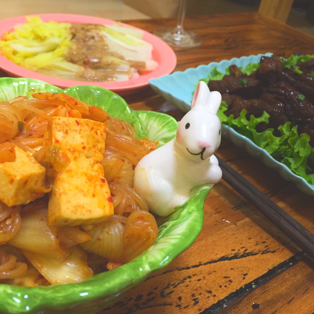 辣白菜土豆炒魔芋丝