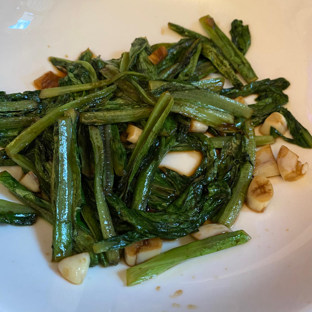 蒜蓉耗油清炒油麦菜，减脂快手菜，宝宝超爱，傻瓜步骤，屡试不爽，好吃且下饭，鲜香爽口！！
