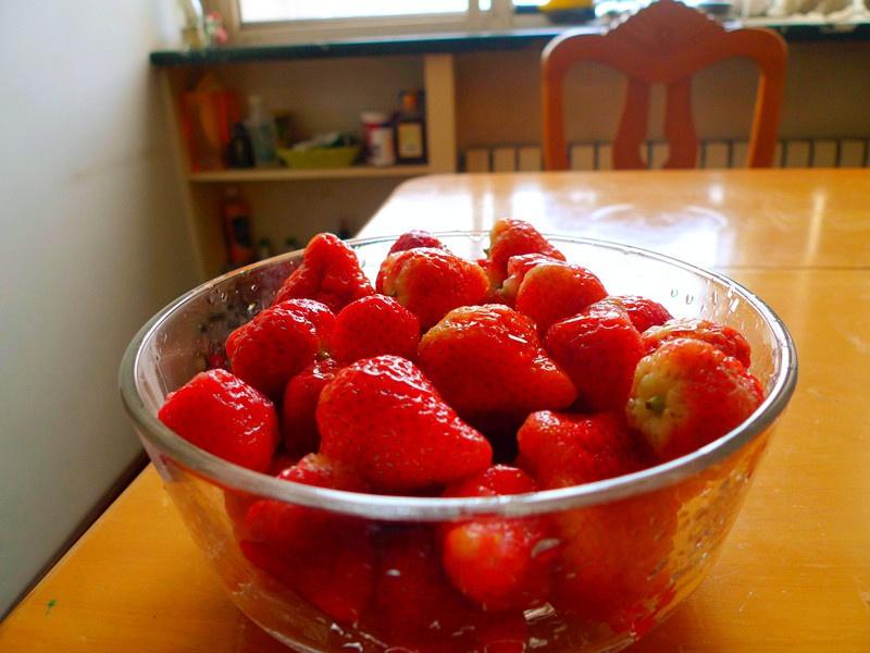 蜂蜜草莓的做法