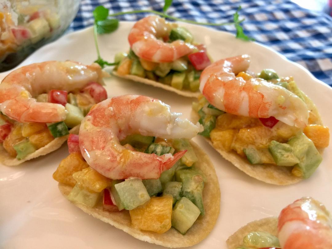 薯片牛油果大虾沙拉