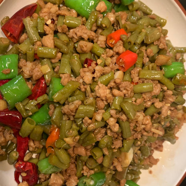 酸豆角炒肉沫