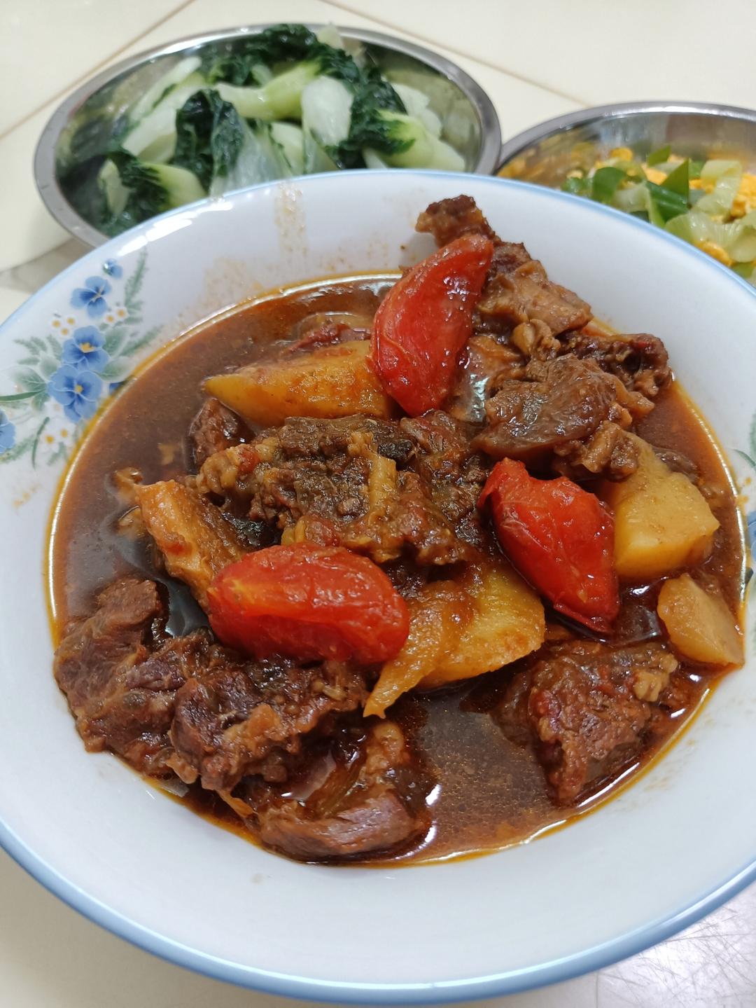 番茄土豆炖牛腩