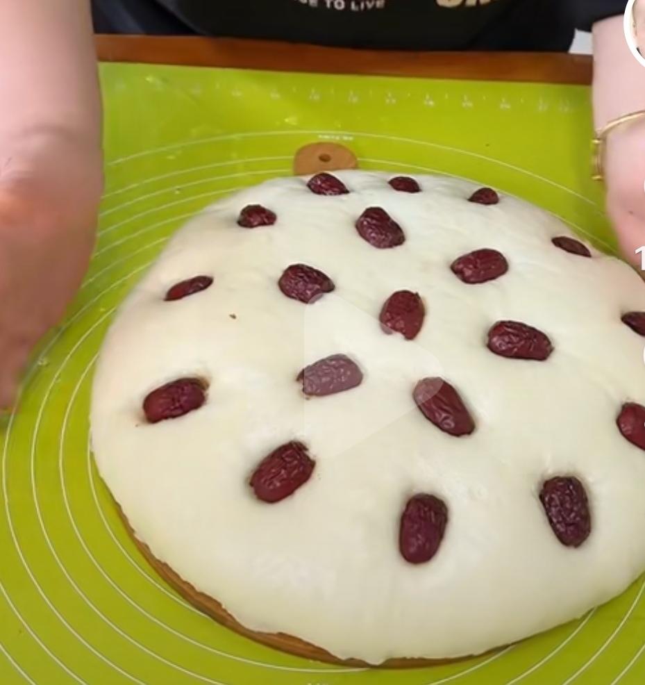 白面大发糕    玉米面发糕       南瓜发糕     西红柿鸡蛋紫菜汤     胡辣汤   花生米   小菜   南瓜马拉糕    大米发糕的做法