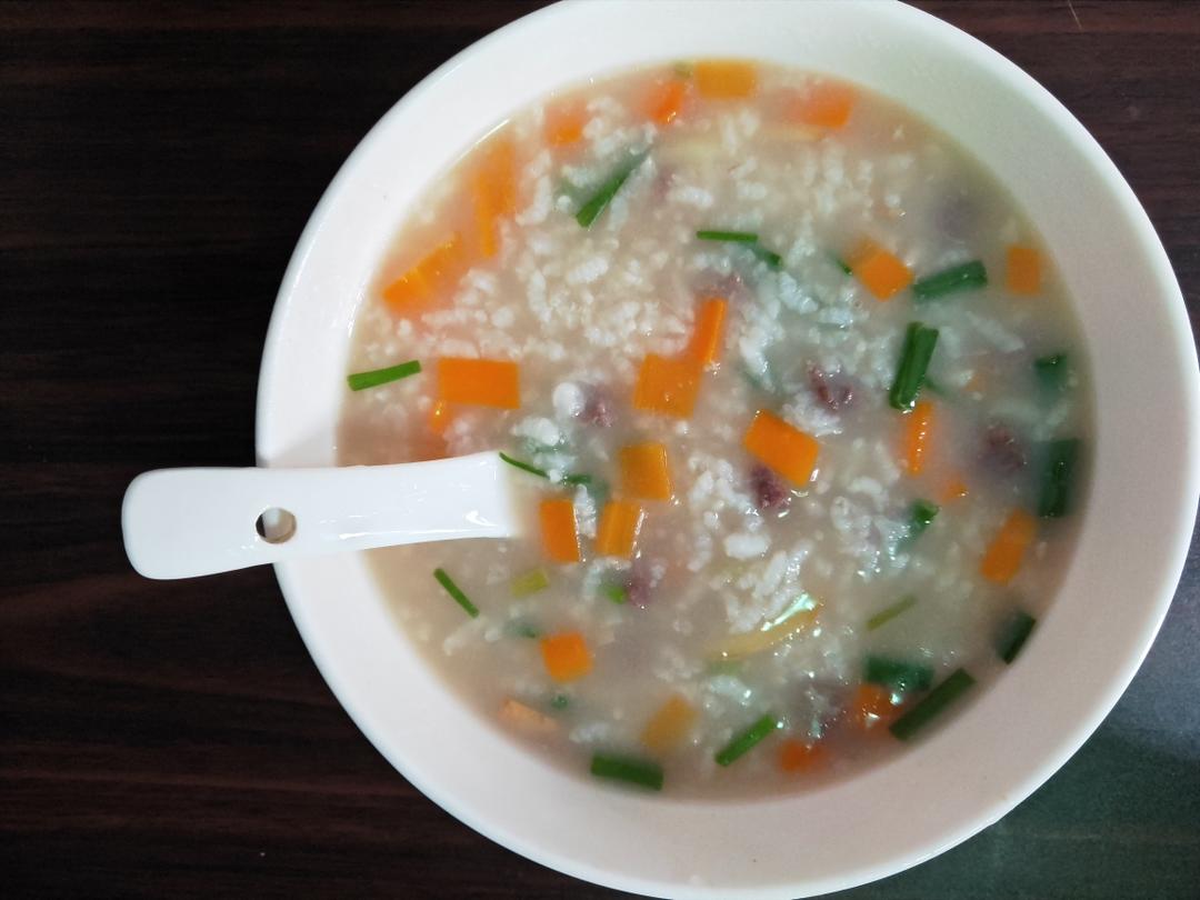 胡萝卜牛肉粥（电饭锅）的做法