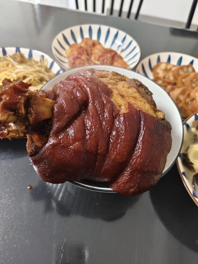 酱肘子【只做新手简单菜谱】