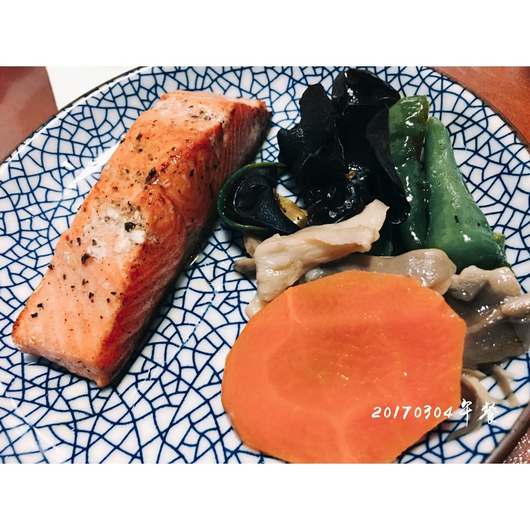 煎三文鱼