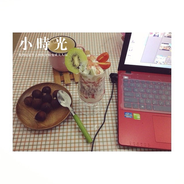 自制酸奶VS酸奶水果杯