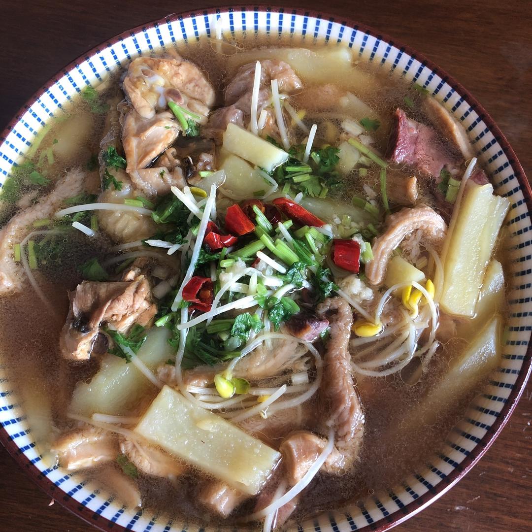 牛杂炖萝卜