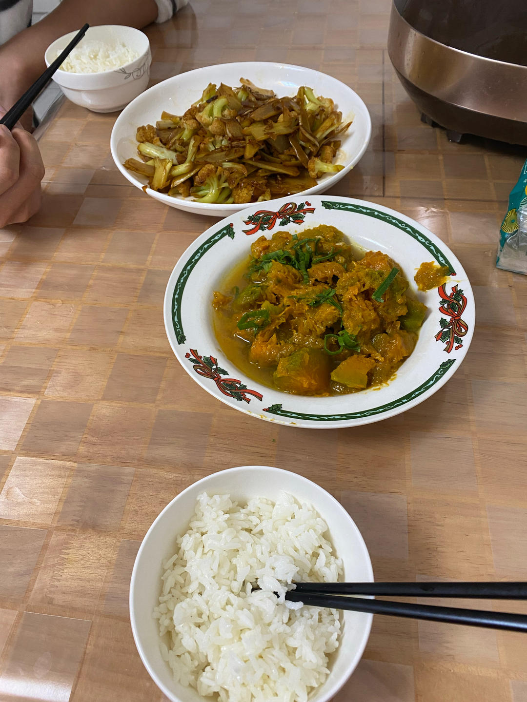 好吃的炒菜花