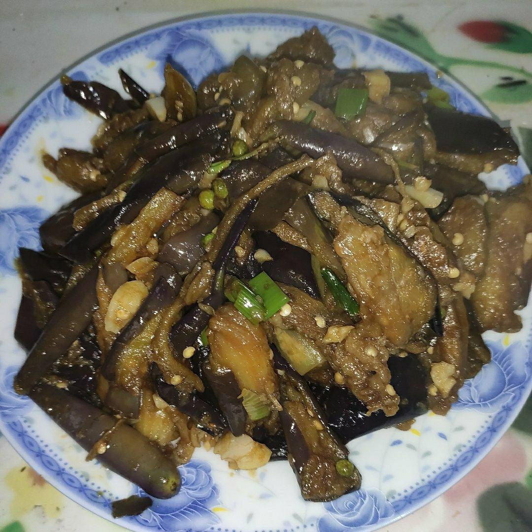 家庭版茄子烧豆角（少油，完美地解决了茄子吸油问题）