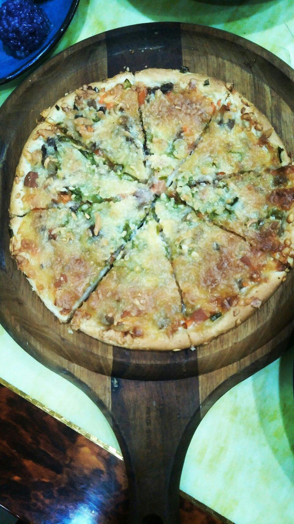 【15分钟快手早餐】秒杀必胜客尊宝的台式香肠青椒披萨