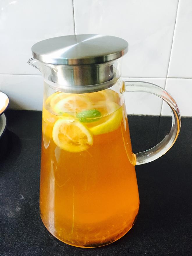 柠檬红茶（奶茶店版）的做法