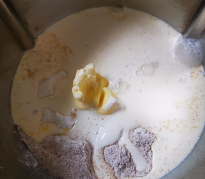 纯奶手撕吐司的做法 步骤1