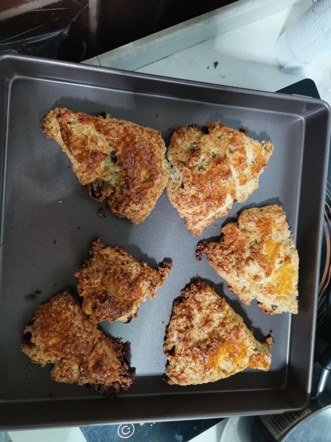 完美裂纹～百分百成功的超好吃奶香司康（禁止搬运）