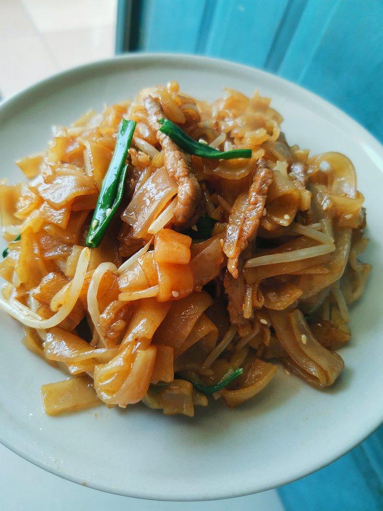 粤菜【干炒牛河】，广东人最爱的宵夜！