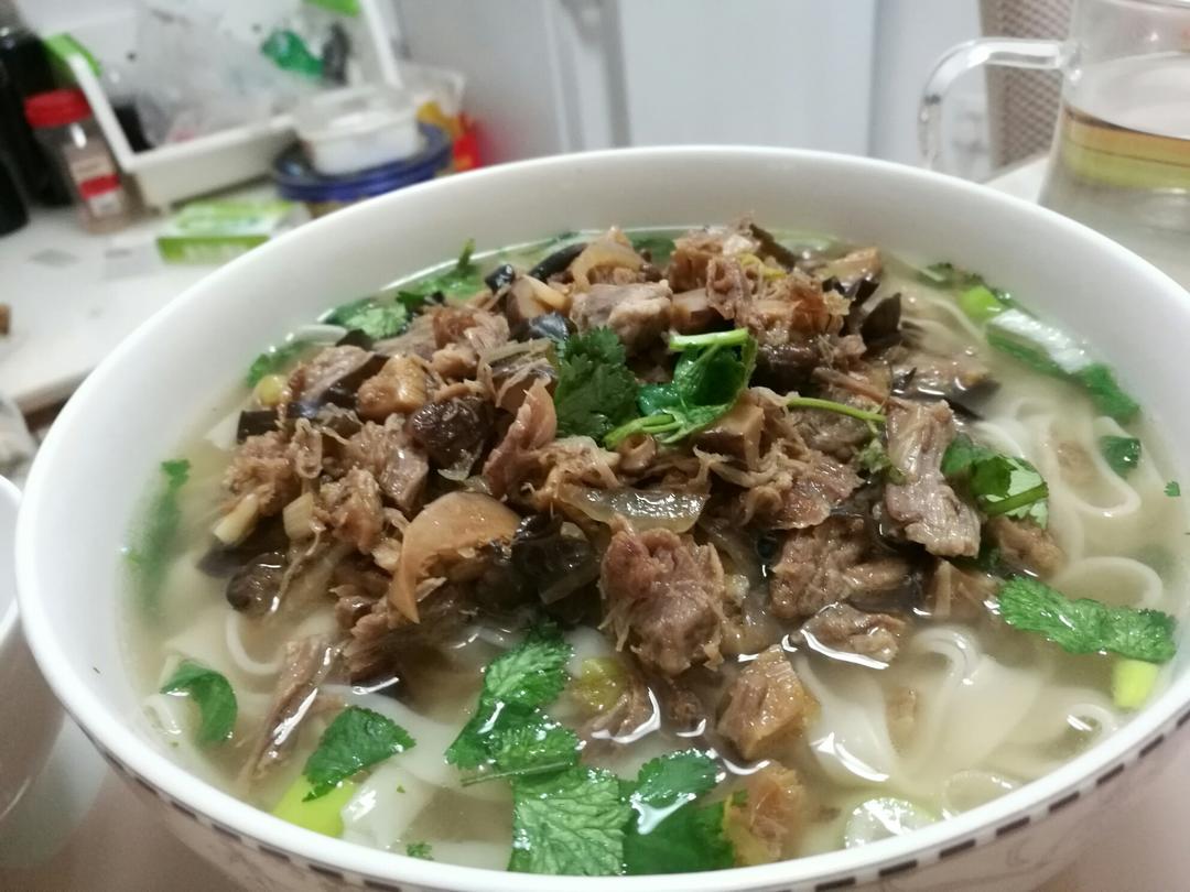 滋补牛肉烩面