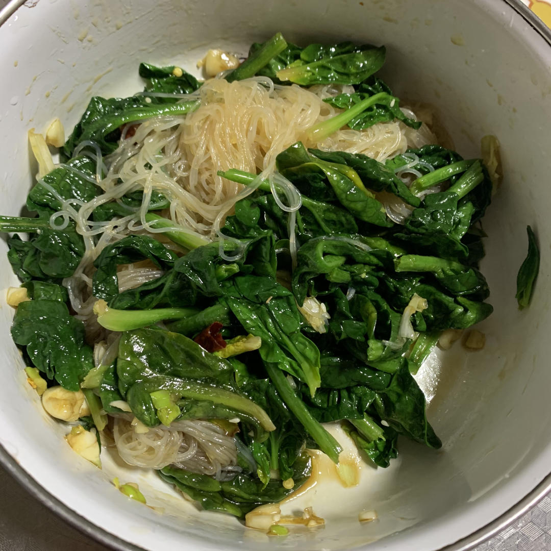 🌼神仙吃法㊙️菠菜凉拌粉丝，真的会一口上瘾。