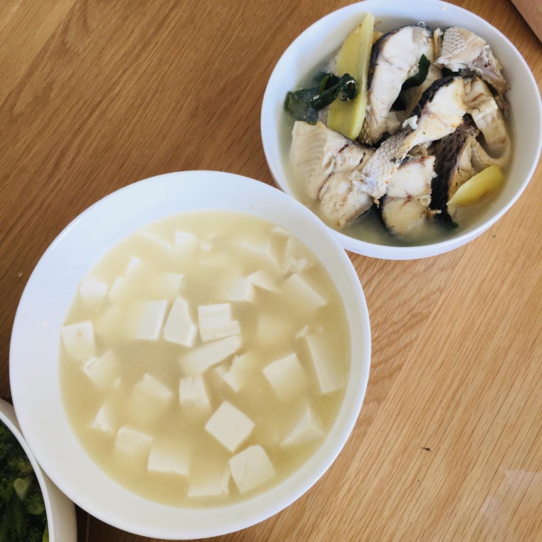 黑鱼豆腐汤
