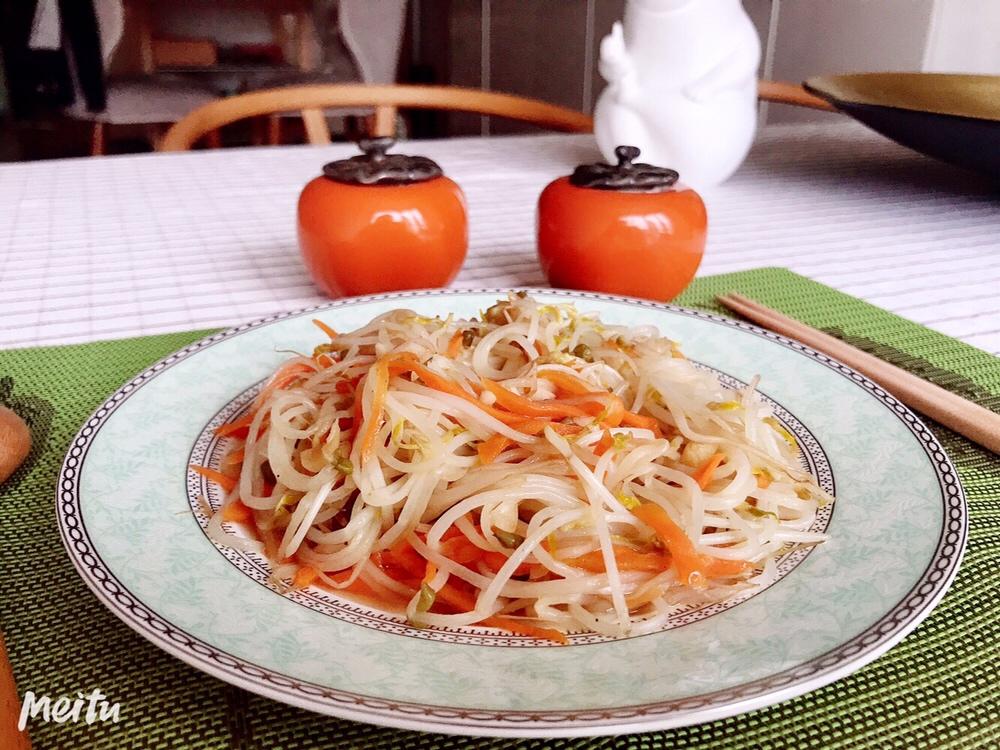 养肥老公的36道菜:01素炒豆芽的做法