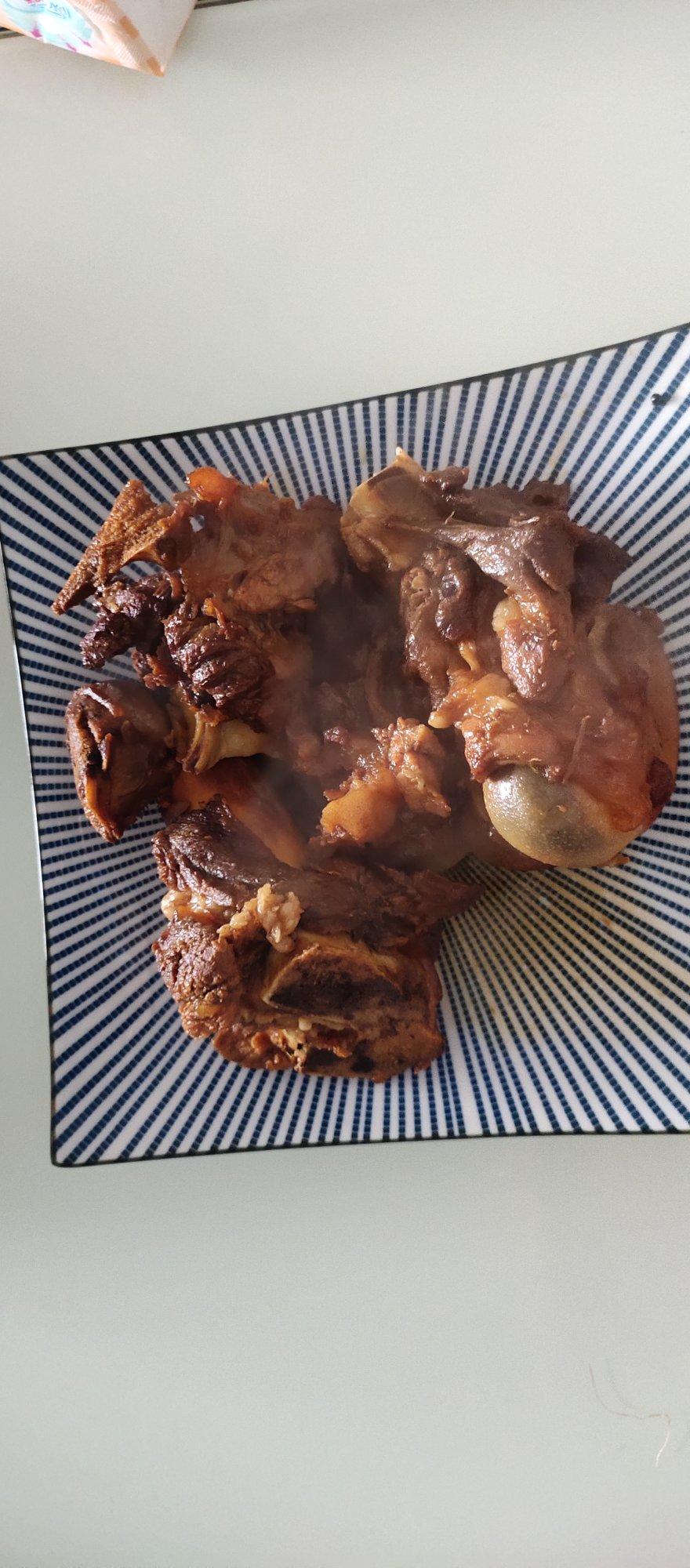 东北酱筒骨（南方口味）VS𠧧鸭货（鸭头/鸭翅/鸭爪）+粉肠+鹌鹑蛋