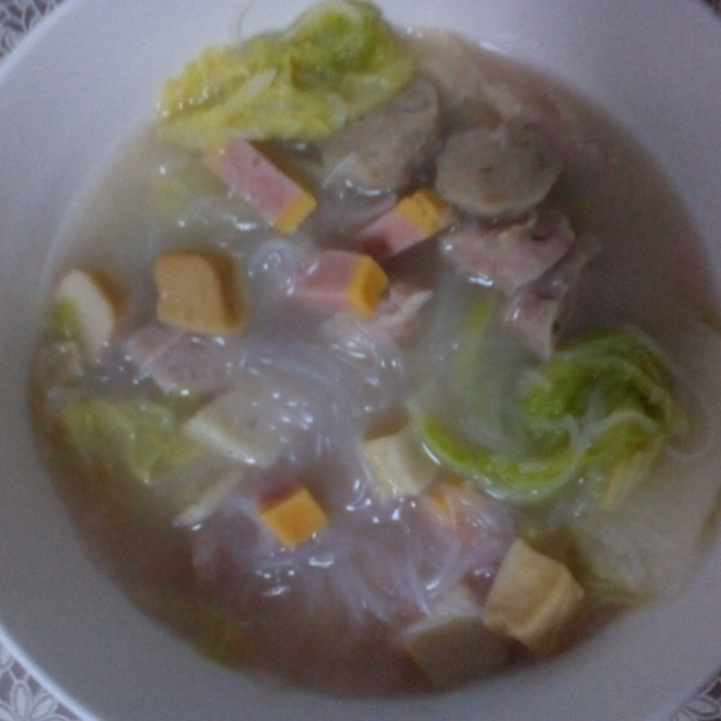 大白菜粉丝丸子煲