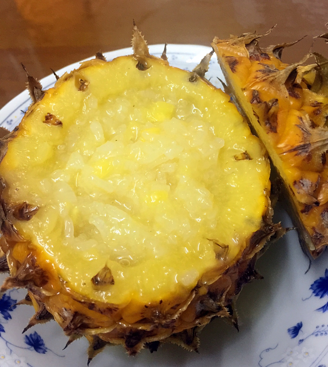 傣式菠萝蒸饭的做法