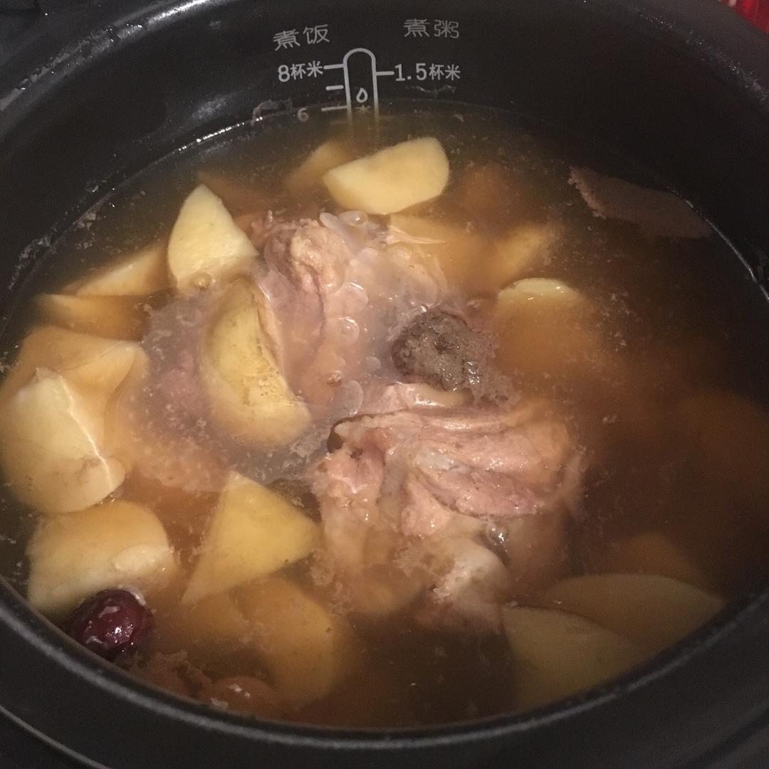 猪骨胡萝卜土豆汤