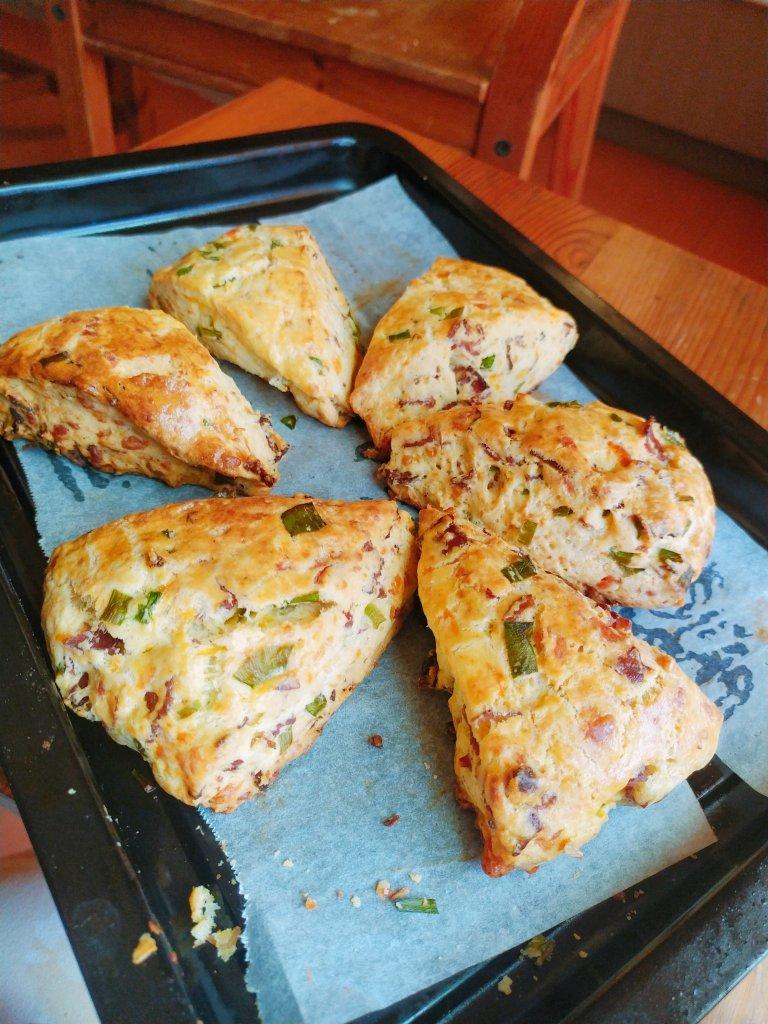 超级好吃的咸味司康Savoury Scones