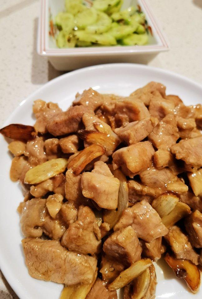 好吃到舔盘的蒜香黑椒牛肉粒