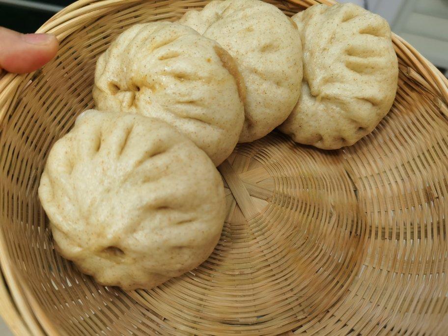 榨菜鲜肉包子