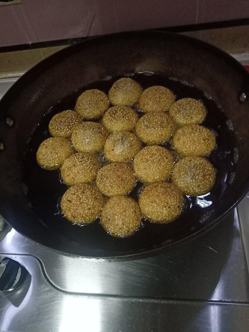 快手早餐👉酥脆香甜软糯的空心麻圆🍡