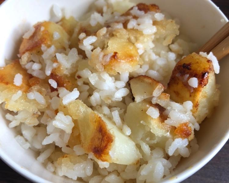 土豆焖饭