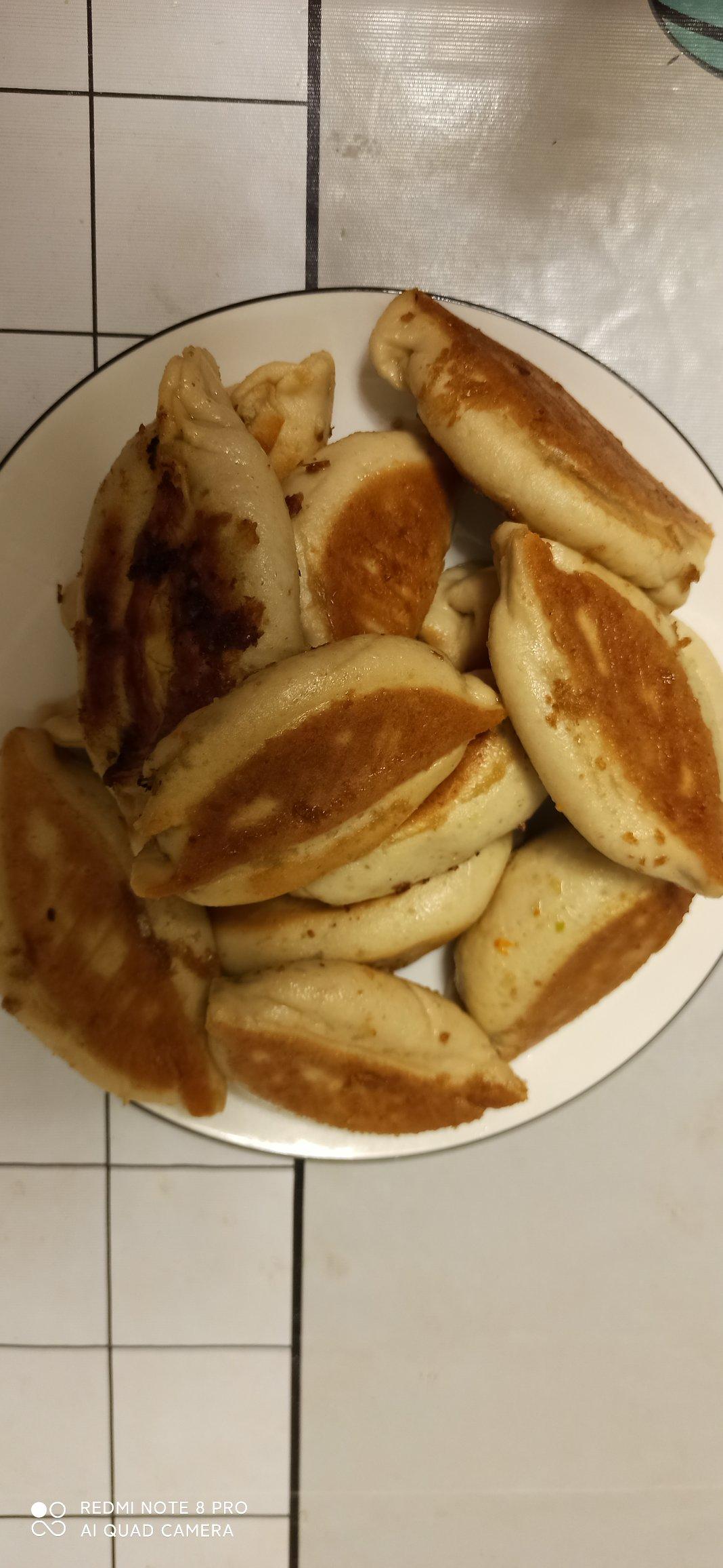 胡萝卜木耳鸡蛋包子——素包子也可以很好吃~