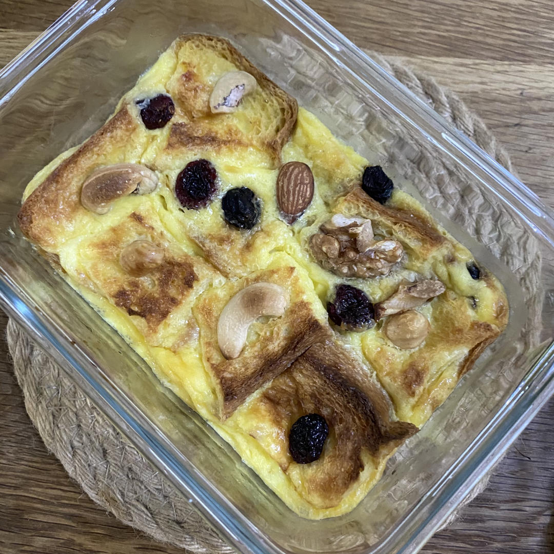 快手早餐面包布丁 | 消耗剩余吐司及淡奶油的好方法