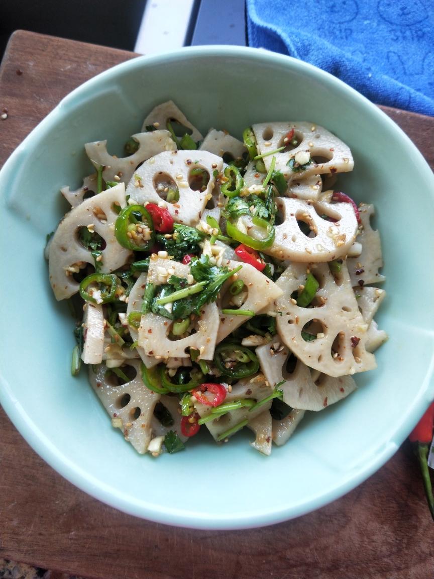 凉拌藕片的做法