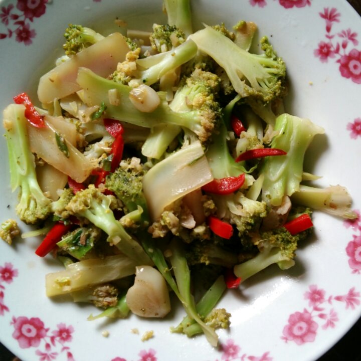 清炒西兰花