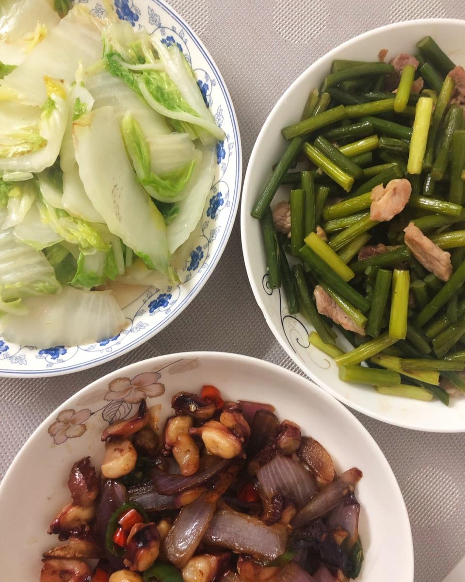 爆炒鱿鱼须