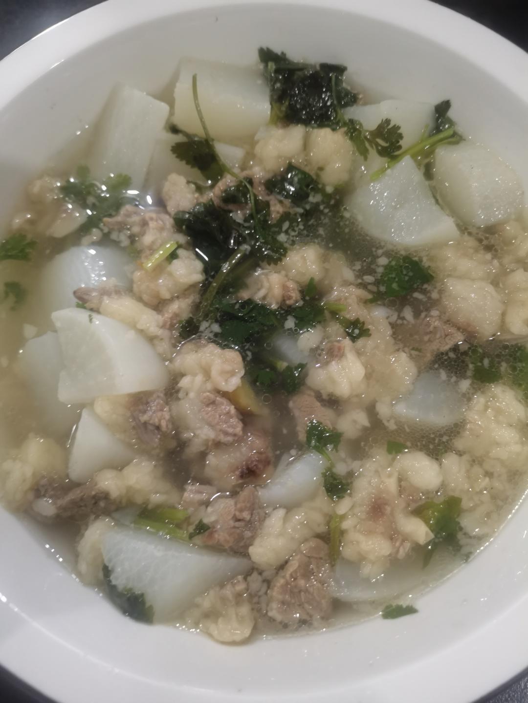 冬日限定——清炖萝卜牛腩（照例附蘸料）