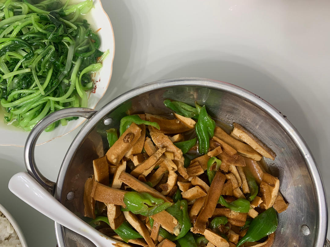 炒豆干就要这么炒，吃到空碗