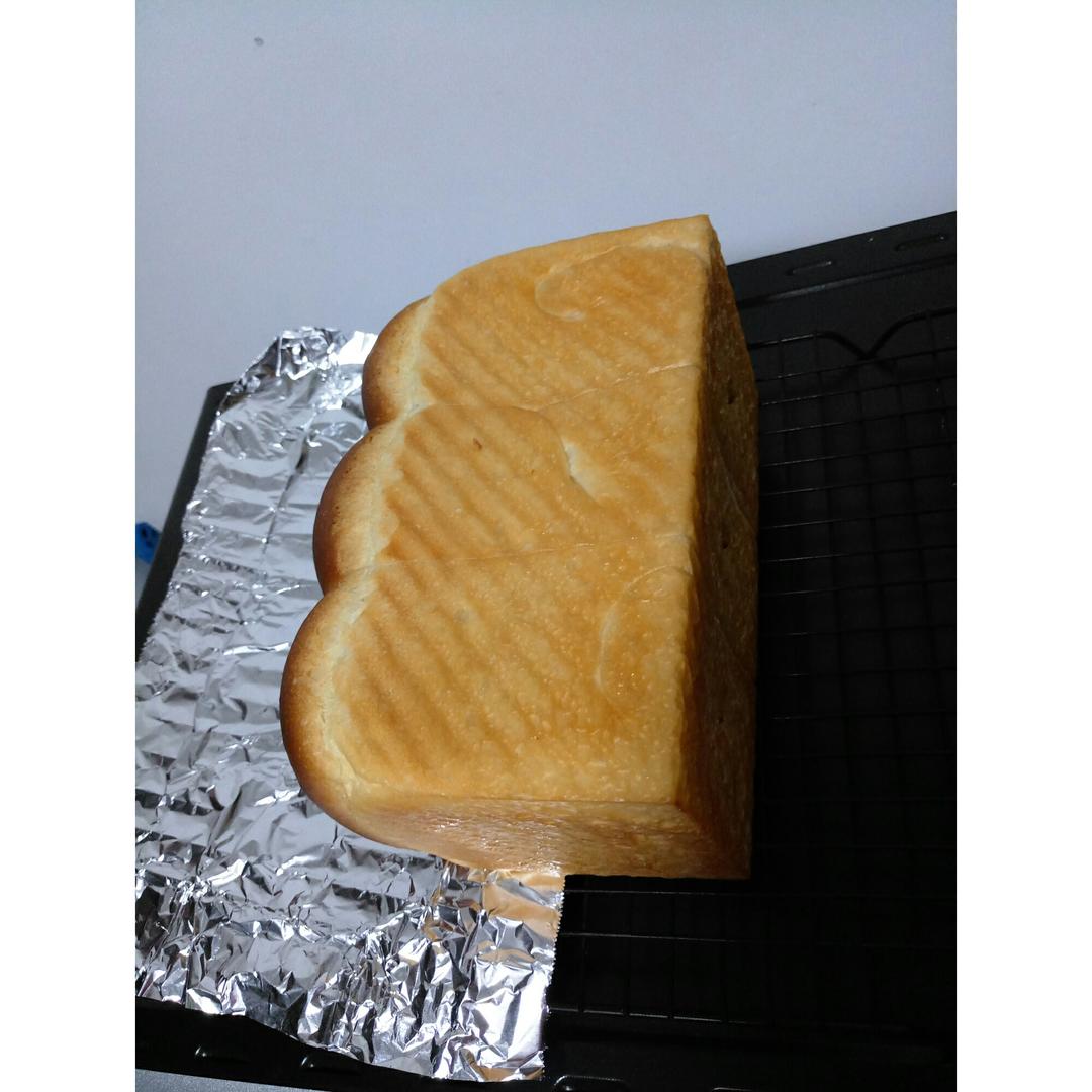 百分之80中种奶油蛋白吐司