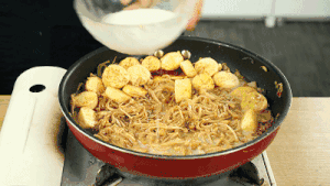 金针菇烧日本豆腐的做法 步骤6